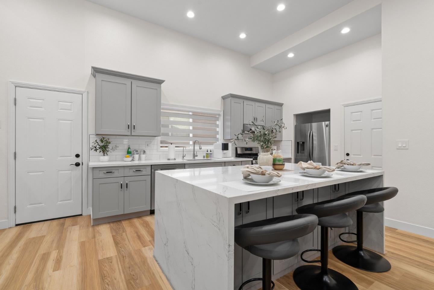 Detail Gallery Image 15 of 53 For 2646 Norcross Dr, San Jose,  CA 95148 - 4 Beds | 3 Baths