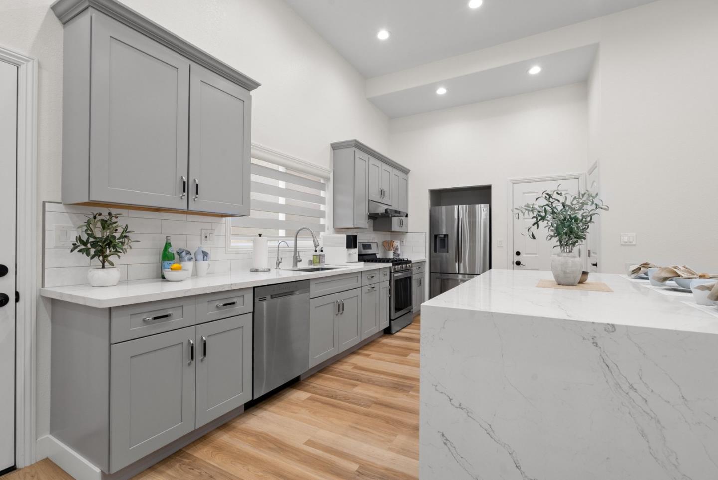 Detail Gallery Image 18 of 53 For 2646 Norcross Dr, San Jose,  CA 95148 - 4 Beds | 3 Baths