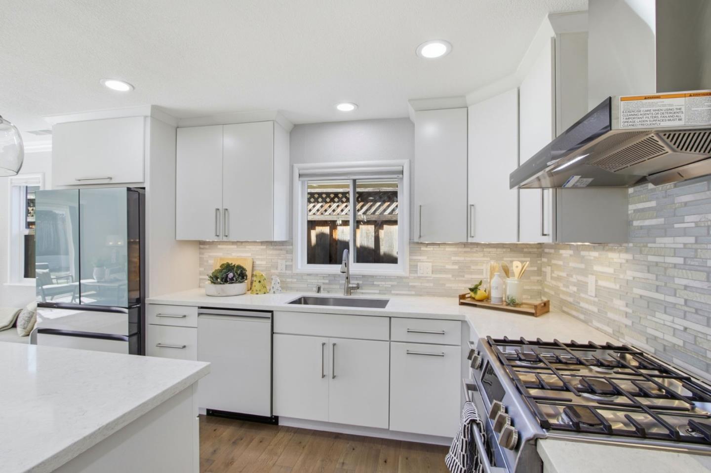 Detail Gallery Image 17 of 38 For 2356 Venndale Ave, San Jose,  CA 95124 - 4 Beds | 2 Baths