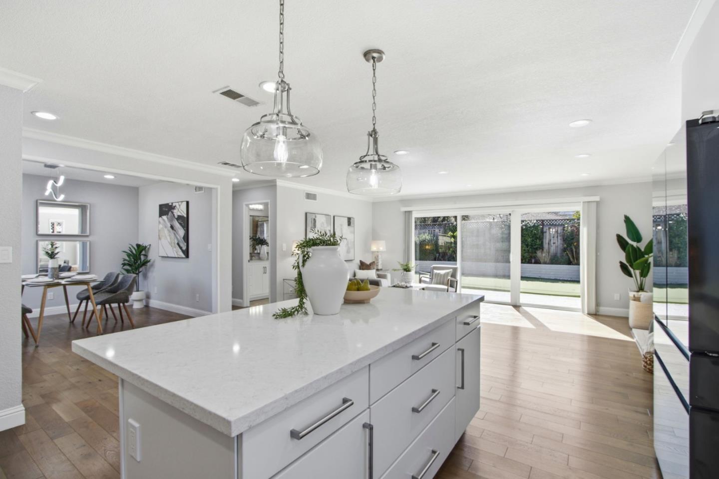 Detail Gallery Image 19 of 38 For 2356 Venndale Ave, San Jose,  CA 95124 - 4 Beds | 2 Baths