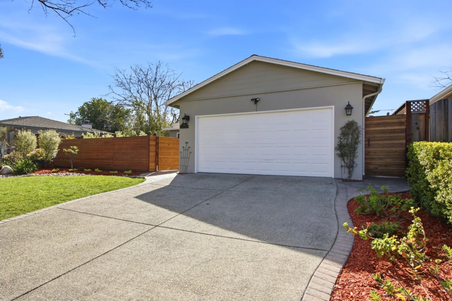 Detail Gallery Image 2 of 38 For 2356 Venndale Ave, San Jose,  CA 95124 - 4 Beds | 2 Baths