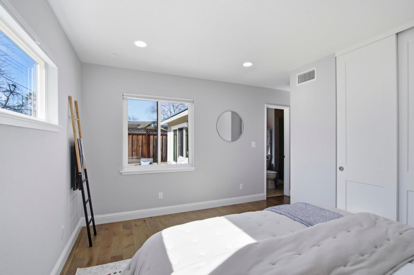 Detail Gallery Image 22 of 38 For 2356 Venndale Ave, San Jose,  CA 95124 - 4 Beds | 2 Baths