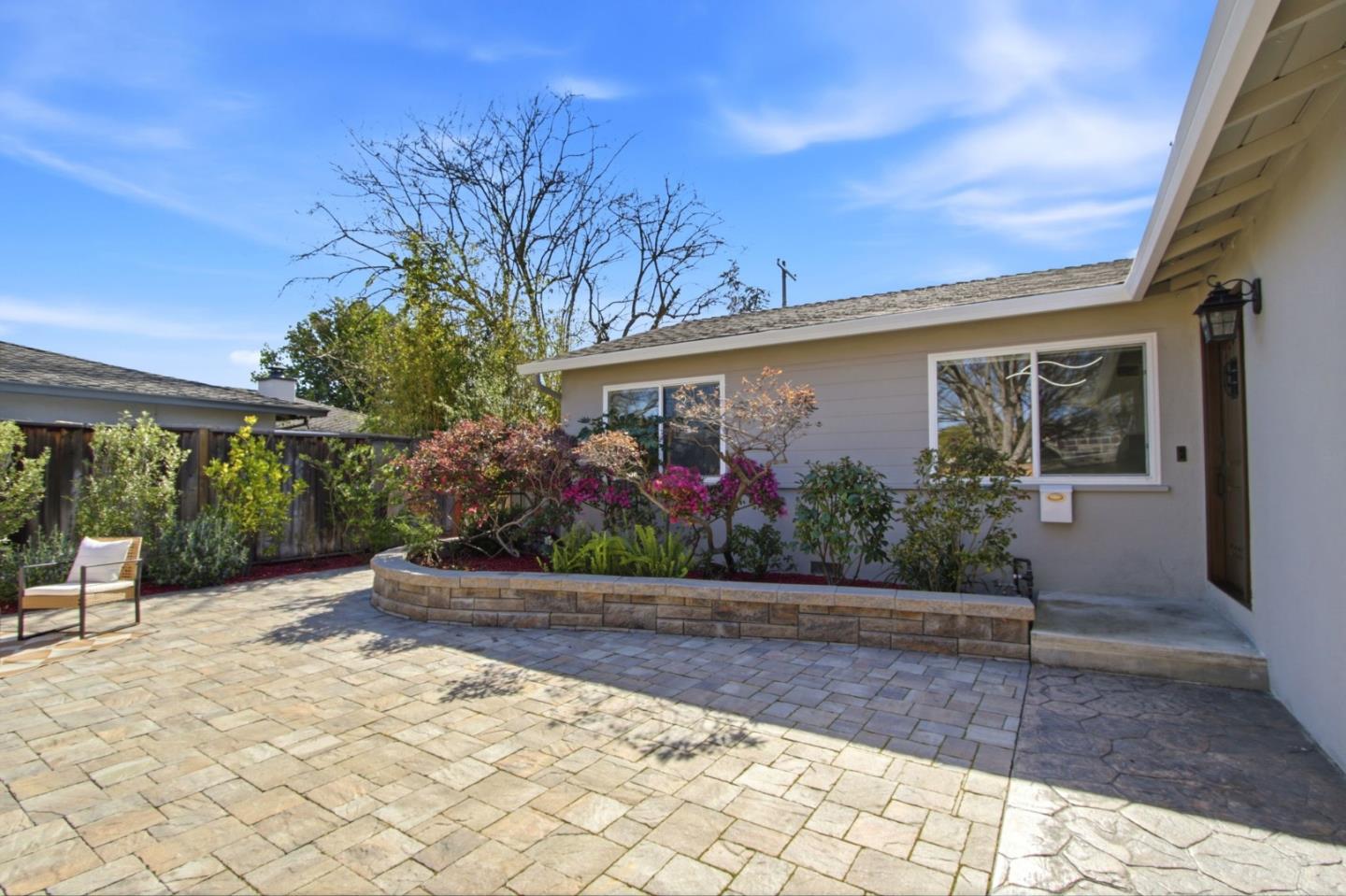 Detail Gallery Image 4 of 38 For 2356 Venndale Ave, San Jose,  CA 95124 - 4 Beds | 2 Baths