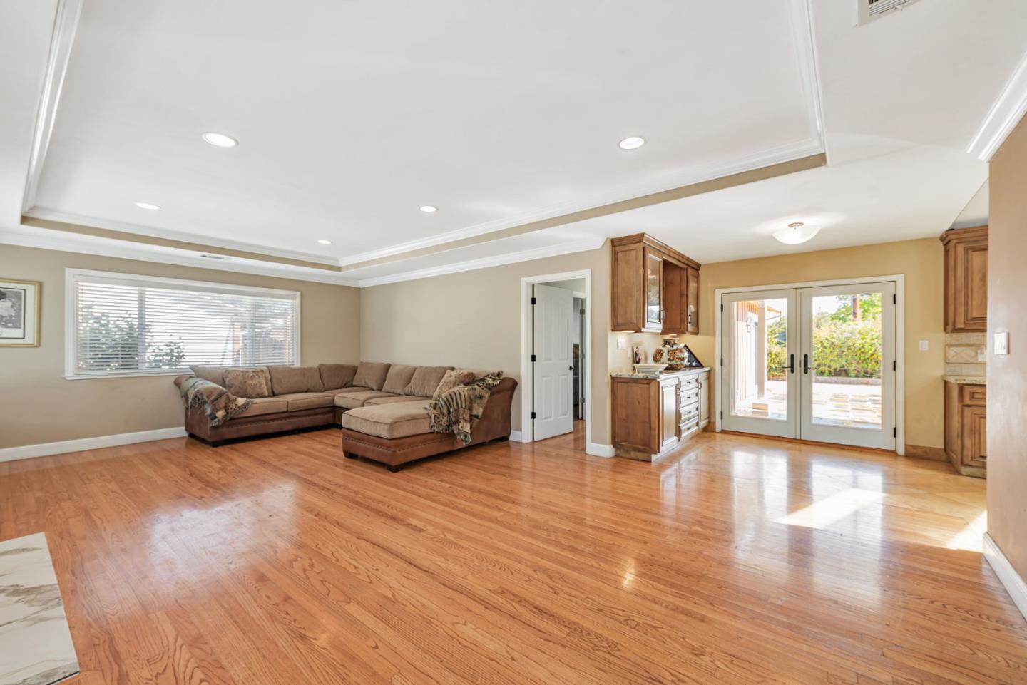 Detail Gallery Image 7 of 38 For 2598 Cottle Ave, San Jose,  CA 95125 - 3 Beds | 2/1 Baths