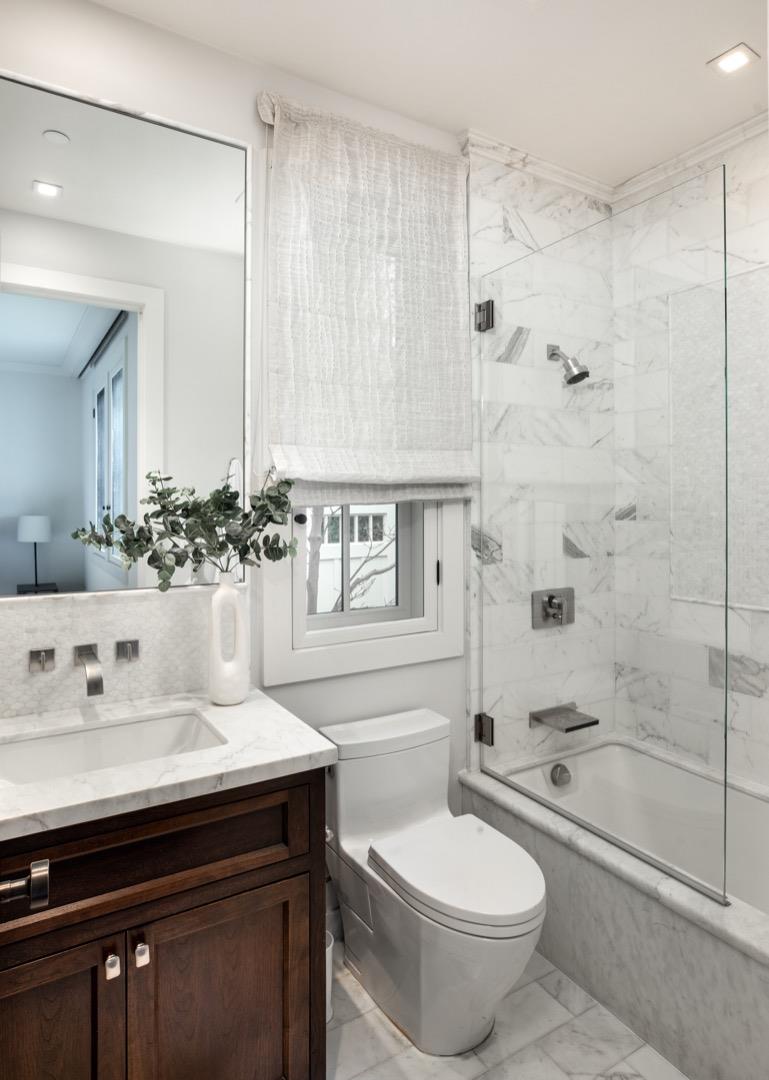 Detail Gallery Image 11 of 20 For 1440 Bay Laurel Dr, Menlo Park,  CA 94025 - 4 Beds | 4 Baths