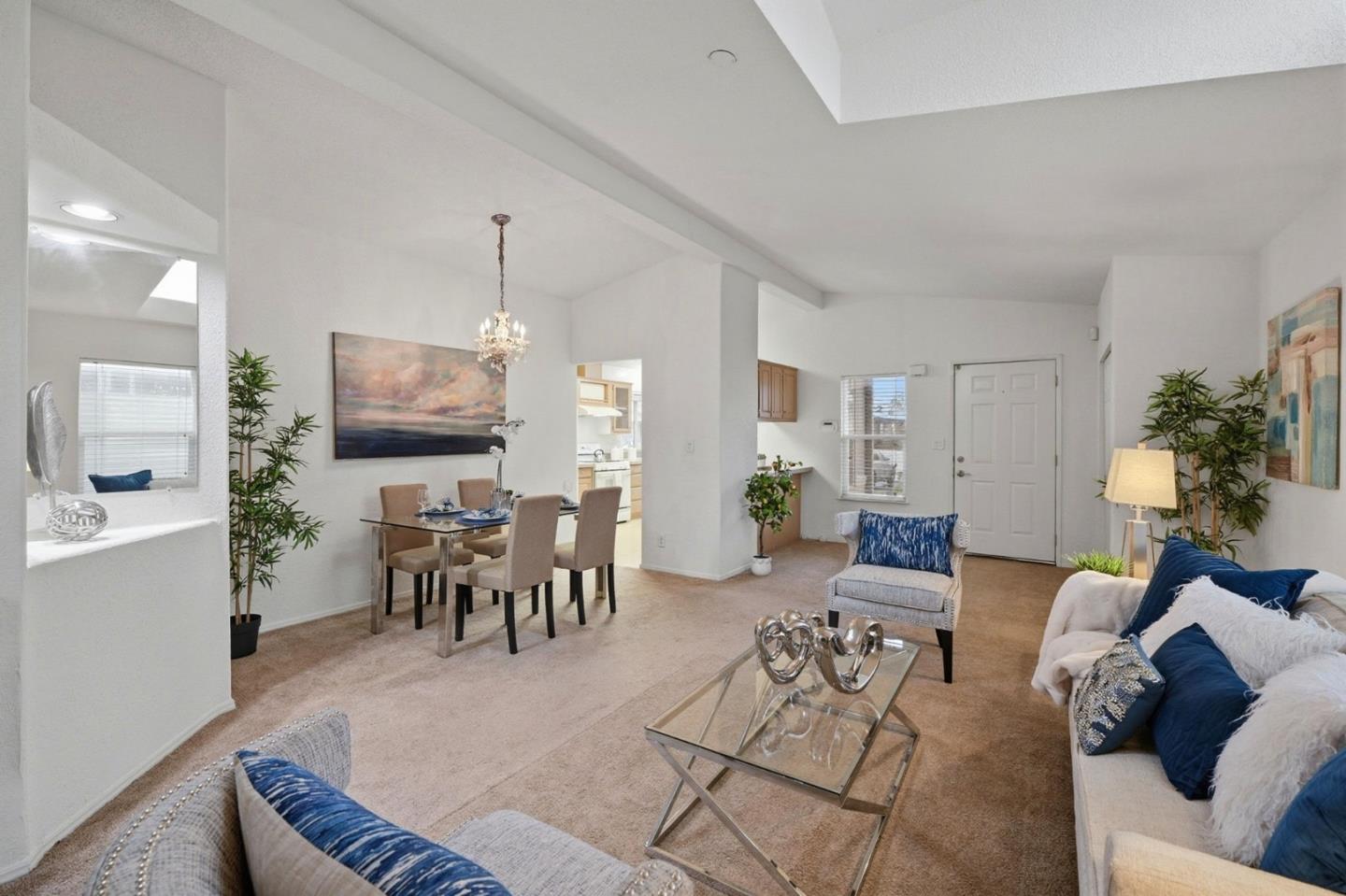 Detail Gallery Image 10 of 41 For 195 Blossom Hill Rd #156,  San Jose,  CA 95123 - 3 Beds | 2 Baths