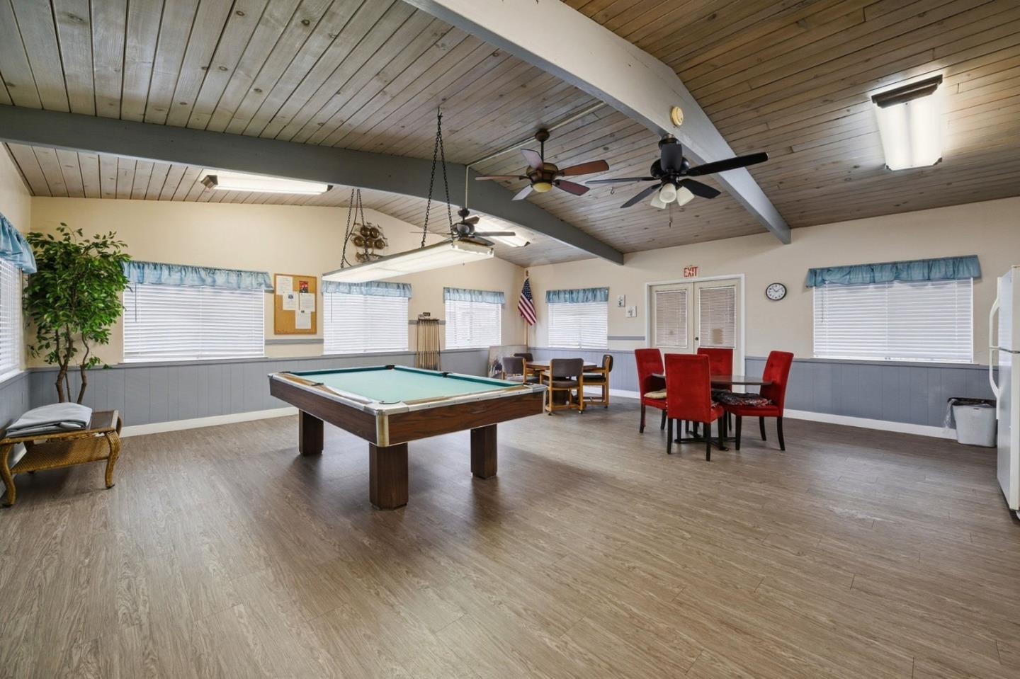 Detail Gallery Image 37 of 41 For 195 Blossom Hill Rd #156,  San Jose,  CA 95123 - 3 Beds | 2 Baths