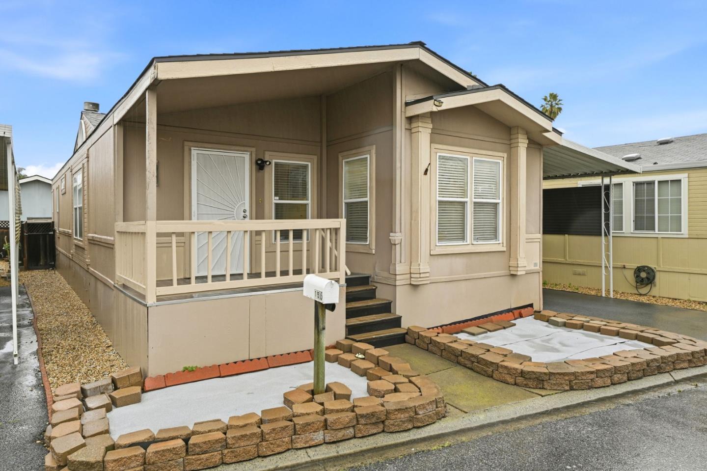 Detail Gallery Image 4 of 41 For 195 Blossom Hill Rd #156,  San Jose,  CA 95123 - 3 Beds | 2 Baths