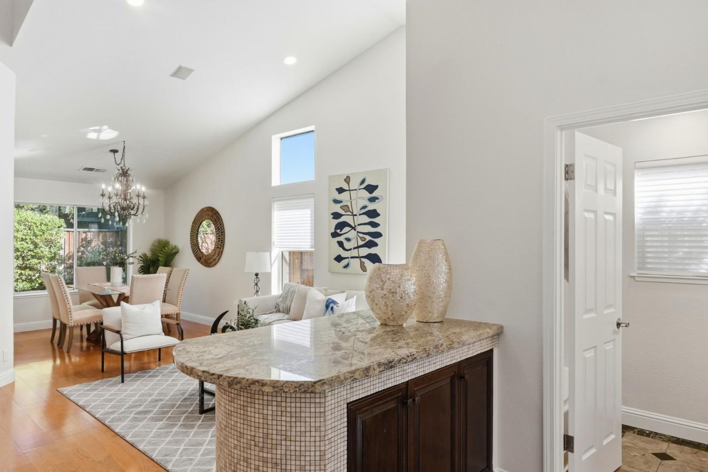 Detail Gallery Image 16 of 40 For 6277 Ginashell Cir, San Jose,  CA 95119 - 4 Beds | 3 Baths