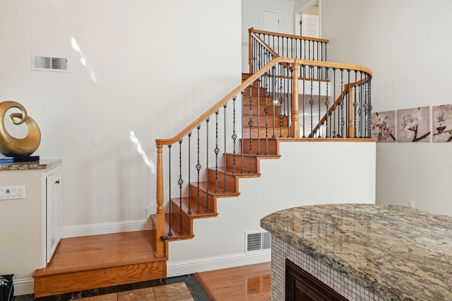 Detail Gallery Image 23 of 40 For 6277 Ginashell Cir, San Jose,  CA 95119 - 4 Beds | 3 Baths