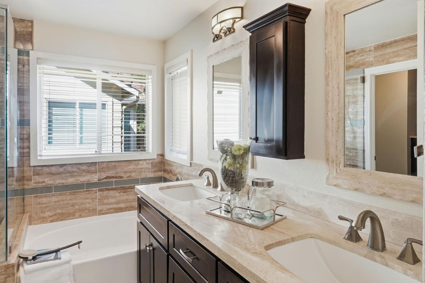 Detail Gallery Image 34 of 40 For 6277 Ginashell Cir, San Jose,  CA 95119 - 4 Beds | 3 Baths