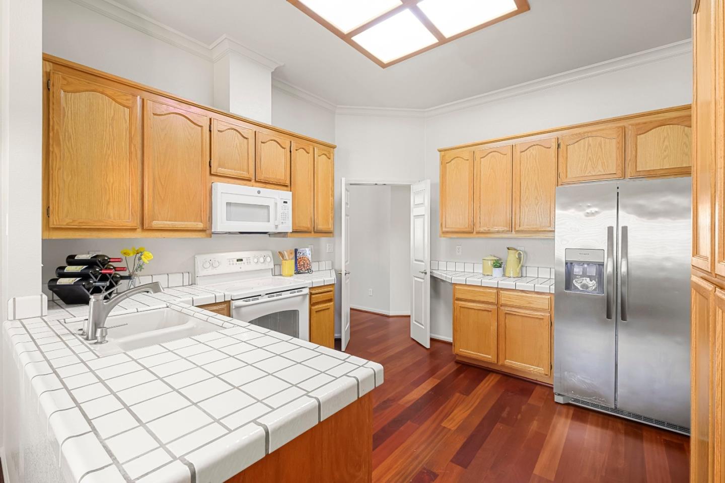 Detail Gallery Image 10 of 53 For 8652 Solera Dr, San Jose,  CA 95135 - 2 Beds | 2 Baths