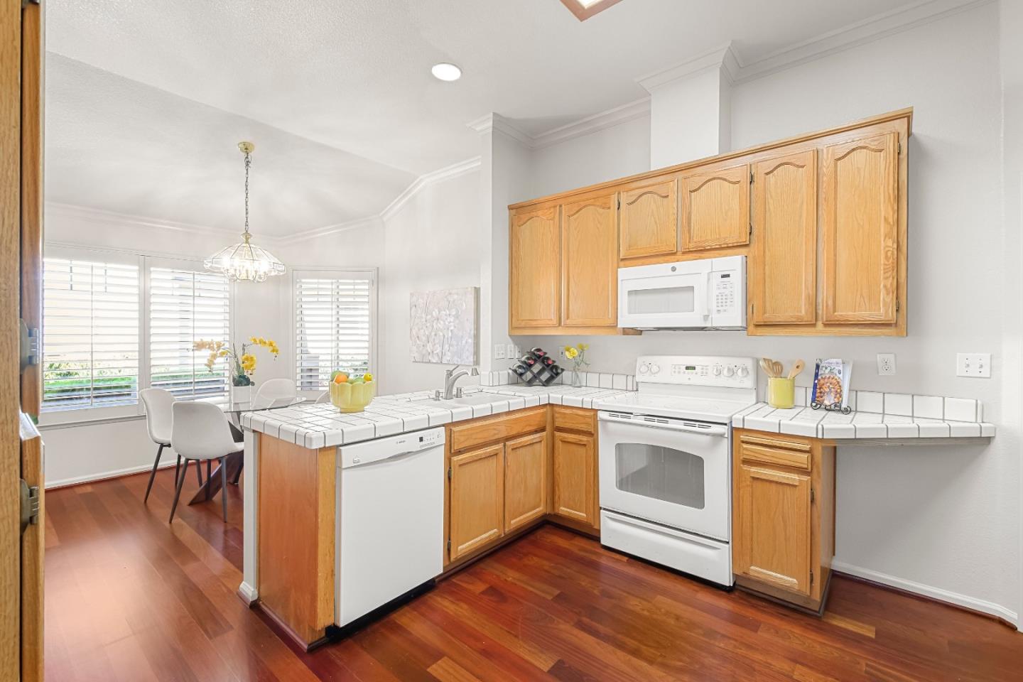 Detail Gallery Image 11 of 53 For 8652 Solera Dr, San Jose,  CA 95135 - 2 Beds | 2 Baths