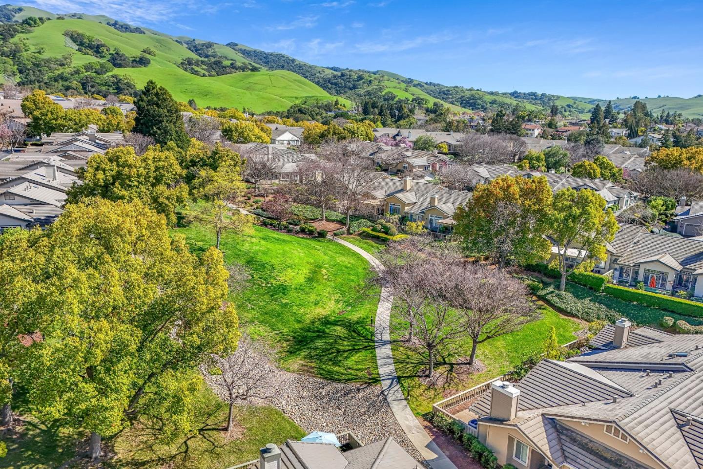 Detail Gallery Image 37 of 53 For 8652 Solera Dr, San Jose,  CA 95135 - 2 Beds | 2 Baths