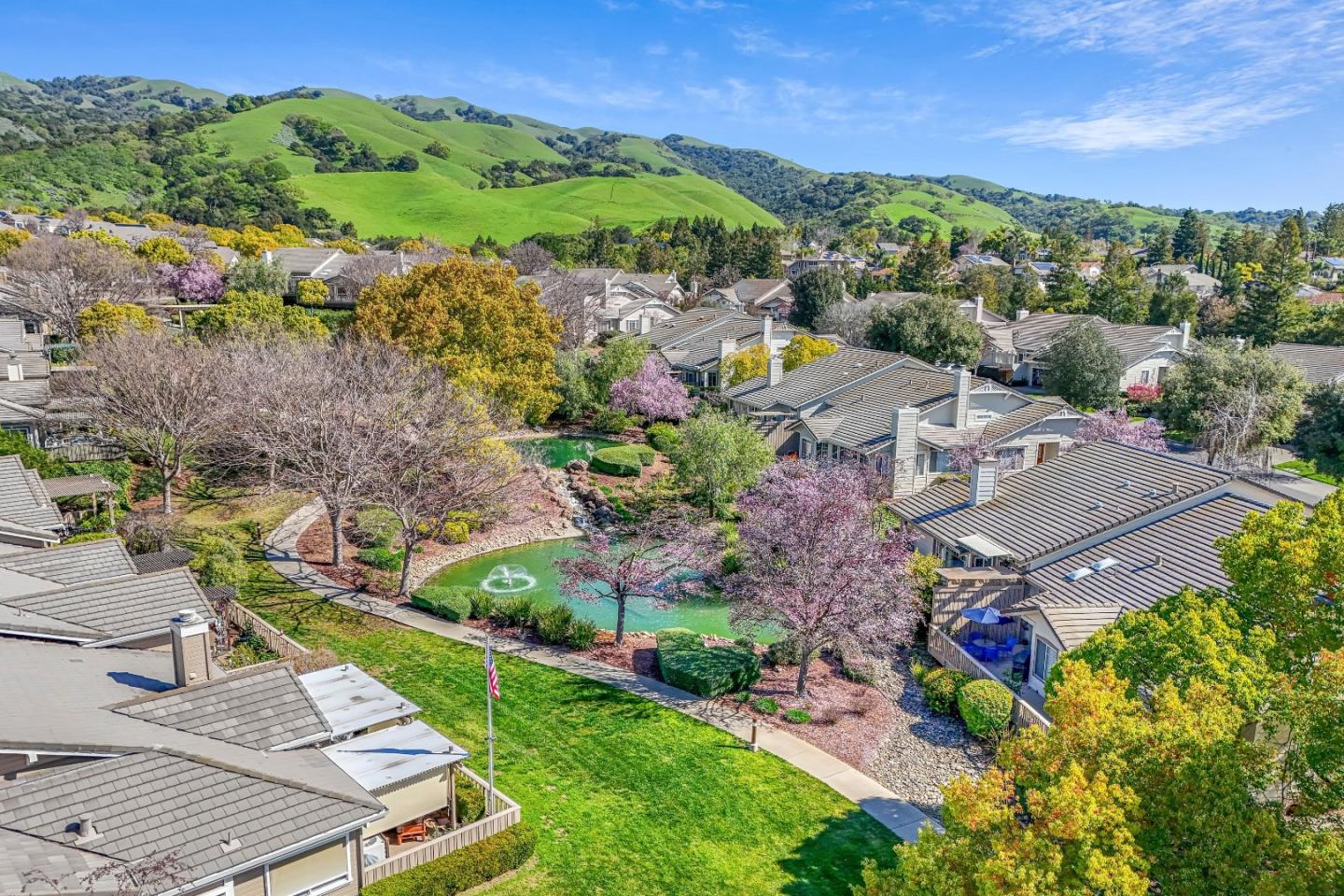 Detail Gallery Image 39 of 53 For 8652 Solera Dr, San Jose,  CA 95135 - 2 Beds | 2 Baths