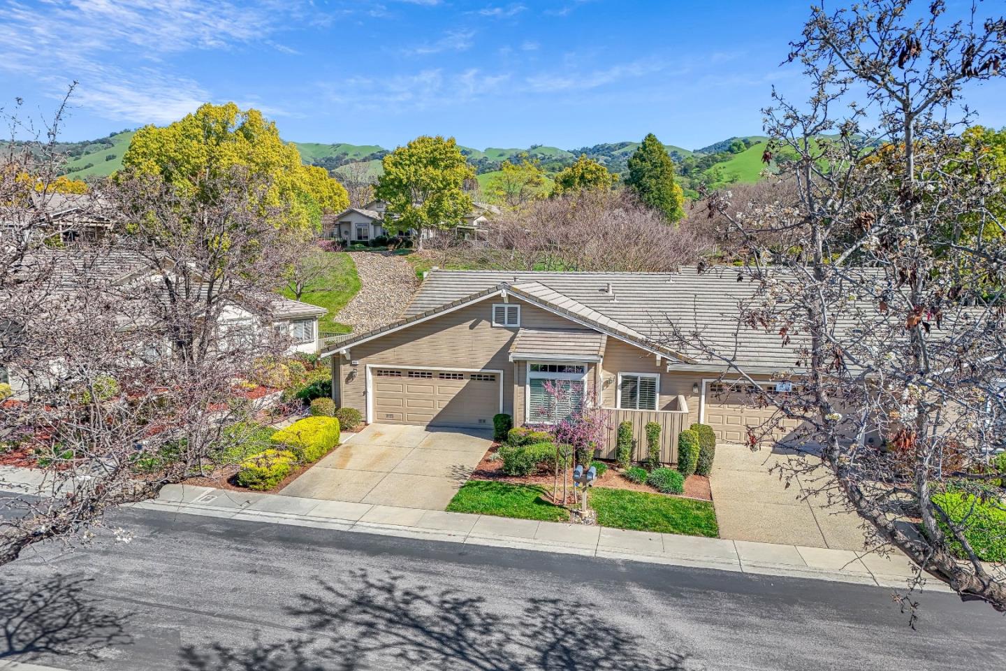 Detail Gallery Image 43 of 53 For 8652 Solera Dr, San Jose,  CA 95135 - 2 Beds | 2 Baths