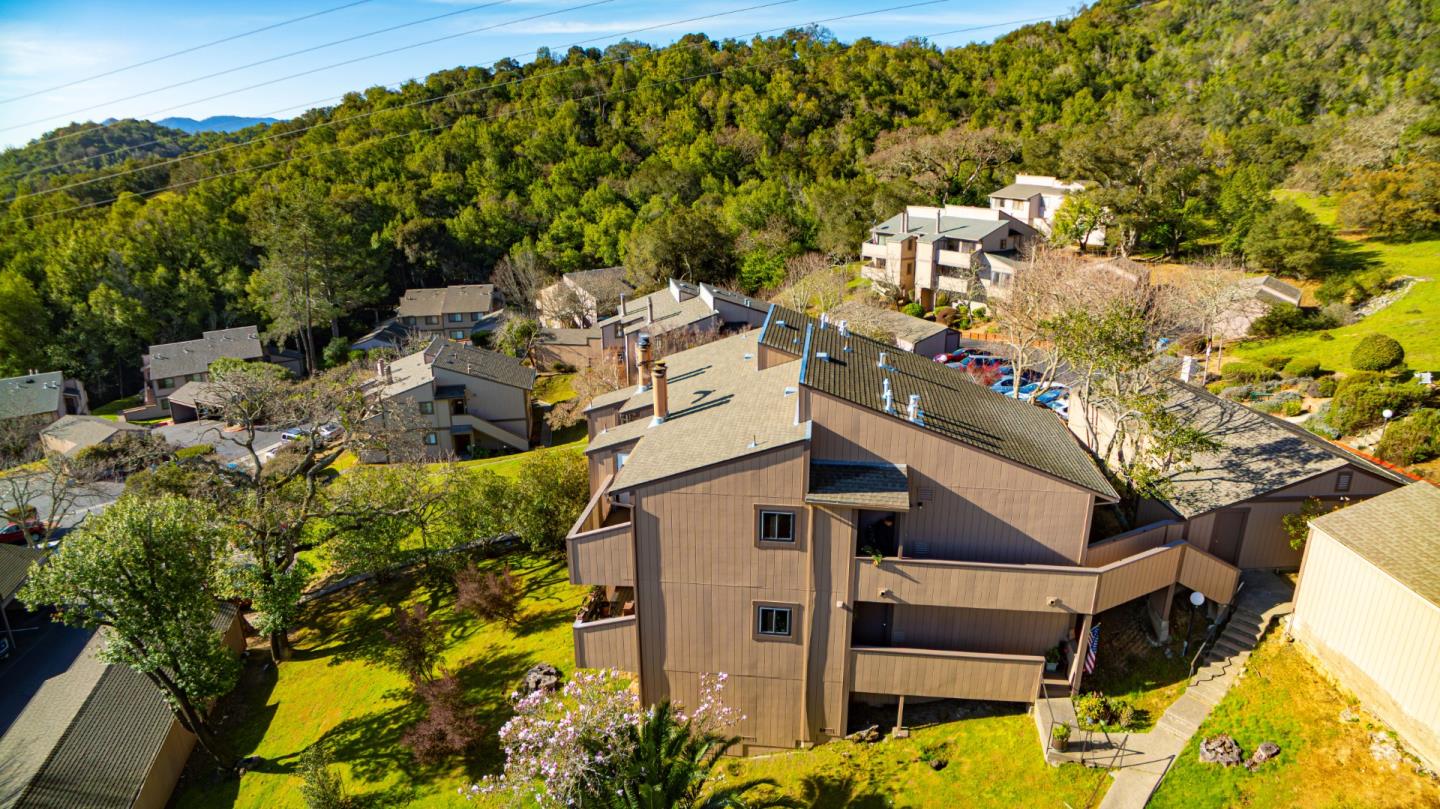 Detail Gallery Image 5 of 21 For 46 Grass Ct, Novato,  CA 94949 - – Beds | – Baths