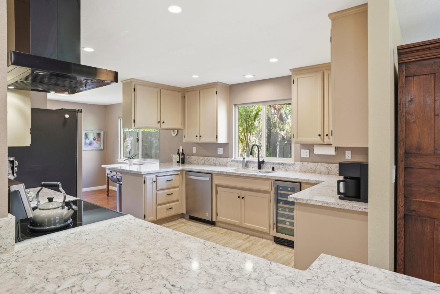 Detail Gallery Image 13 of 43 For 19033 Beatrice Dr, Salinas,  CA 93907 - 3 Beds | 2 Baths