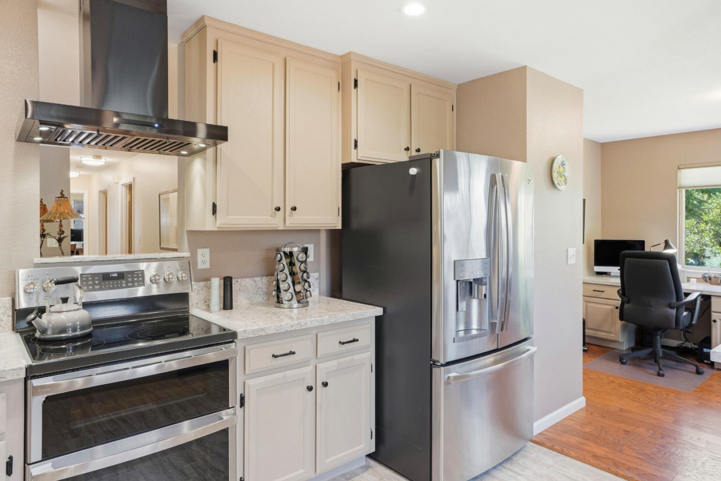 Detail Gallery Image 14 of 43 For 19033 Beatrice Dr, Salinas,  CA 93907 - 3 Beds | 2 Baths