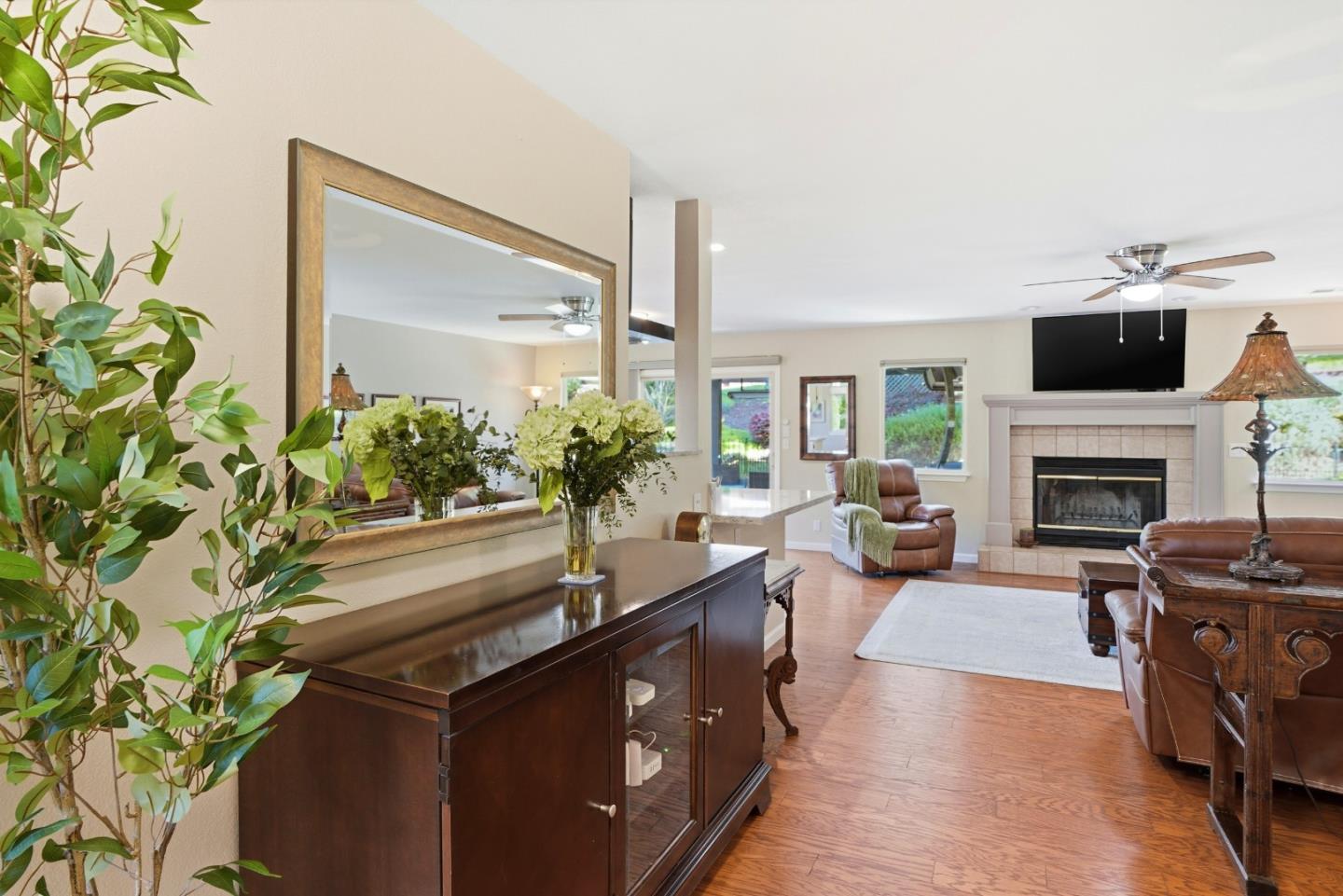 Detail Gallery Image 6 of 43 For 19033 Beatrice Dr, Salinas,  CA 93907 - 3 Beds | 2 Baths