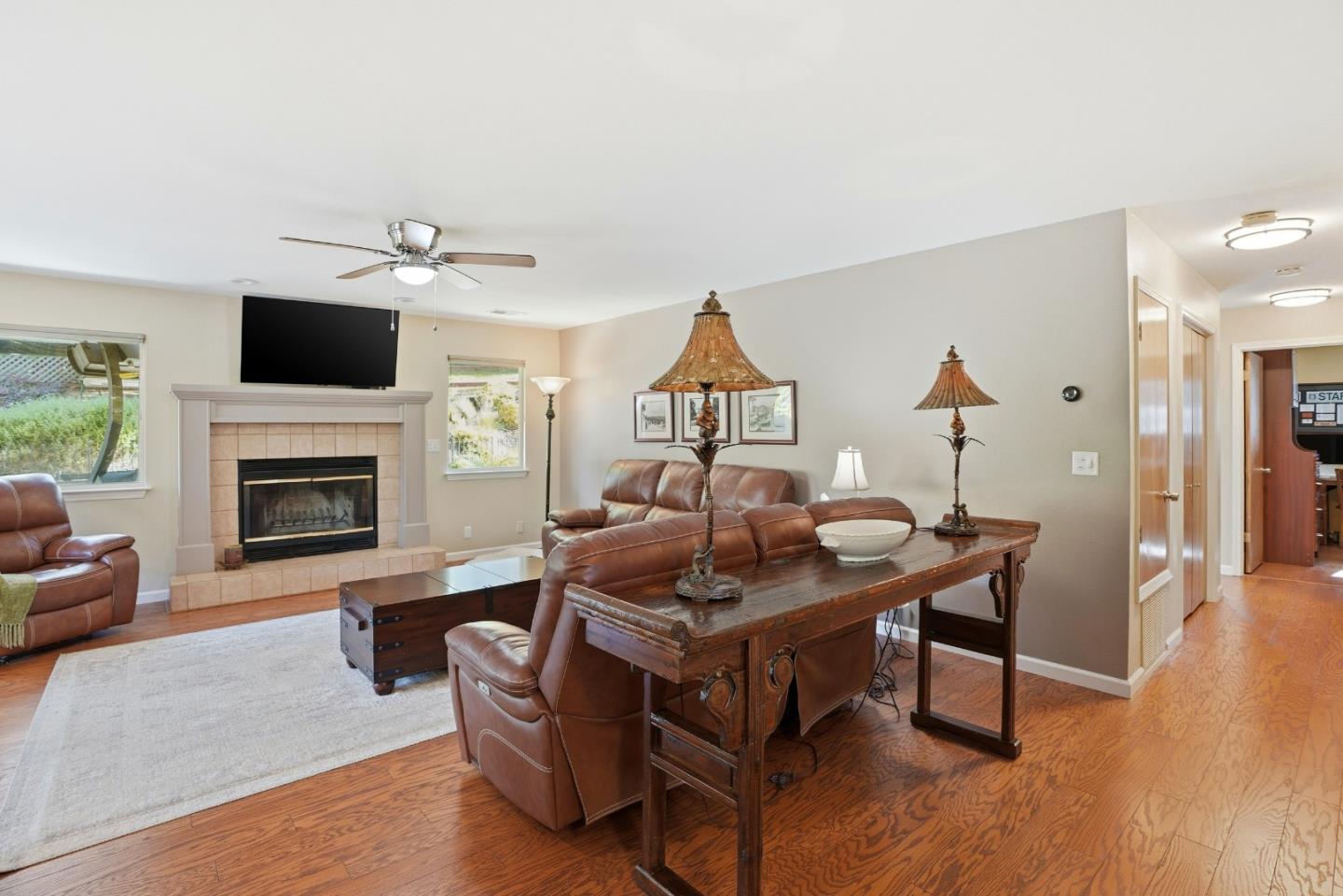 Detail Gallery Image 7 of 43 For 19033 Beatrice Dr, Salinas,  CA 93907 - 3 Beds | 2 Baths