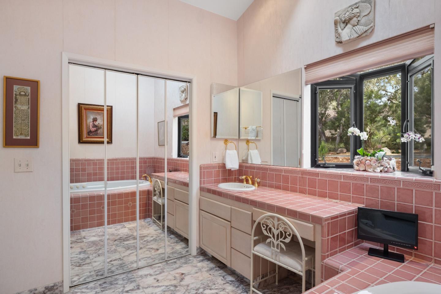 Detail Gallery Image 19 of 35 For 2914 Colton Rd, Pebble Beach,  CA 93953 - 3 Beds | 2 Baths