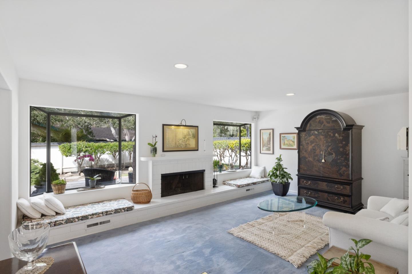 Detail Gallery Image 5 of 35 For 2914 Colton Rd, Pebble Beach,  CA 93953 - 3 Beds | 2 Baths