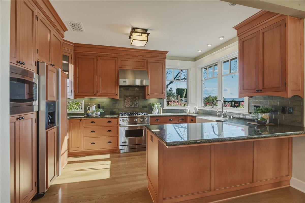 Detail Gallery Image 14 of 60 For 2285 Mcdonald Ln, Morgan Hill,  CA 95037 - 3 Beds | 2/1 Baths