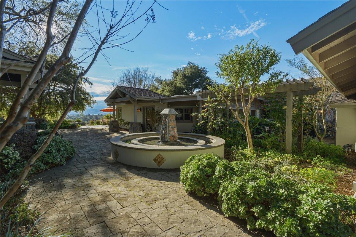 Detail Gallery Image 8 of 60 For 2285 Mcdonald Ln, Morgan Hill,  CA 95037 - 3 Beds | 2/1 Baths