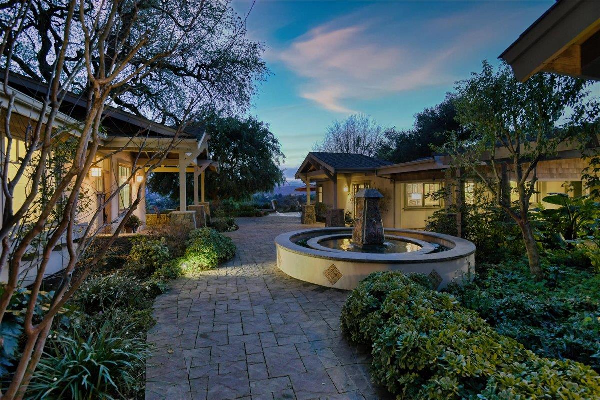 Detail Gallery Image 9 of 60 For 2285 Mcdonald Ln, Morgan Hill,  CA 95037 - 3 Beds | 2/1 Baths