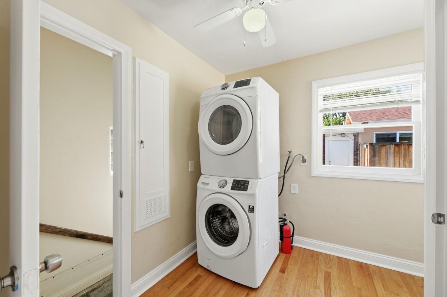 Detail Gallery Image 13 of 47 For 181 Cleaves Ave, San Jose,  CA 95126 - 4 Beds | 3/1 Baths