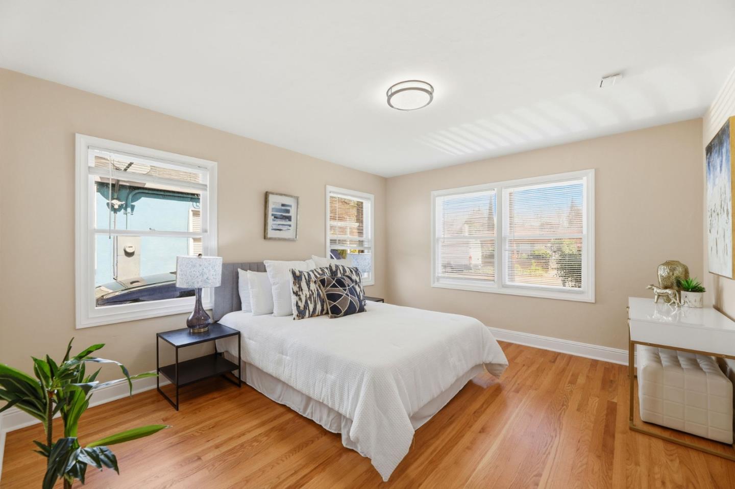 Detail Gallery Image 17 of 47 For 181 Cleaves Ave, San Jose,  CA 95126 - 4 Beds | 3/1 Baths