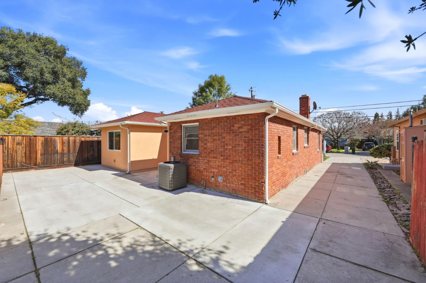 Detail Gallery Image 30 of 47 For 181 Cleaves Ave, San Jose,  CA 95126 - 4 Beds | 3/1 Baths