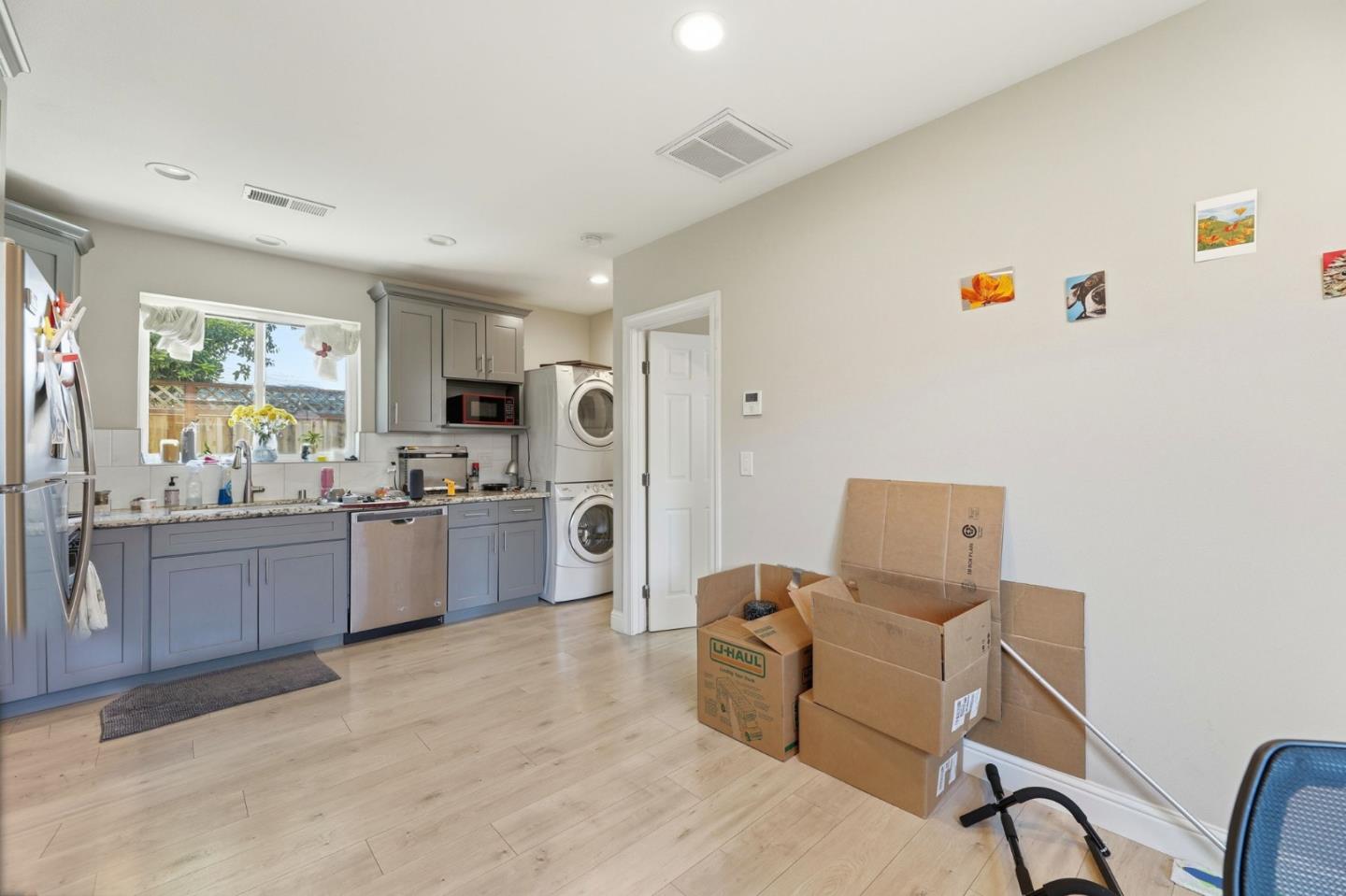 Detail Gallery Image 34 of 47 For 181 Cleaves Ave, San Jose,  CA 95126 - 4 Beds | 3/1 Baths