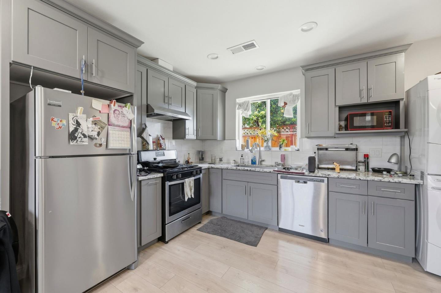 Detail Gallery Image 37 of 47 For 181 Cleaves Ave, San Jose,  CA 95126 - 4 Beds | 3/1 Baths