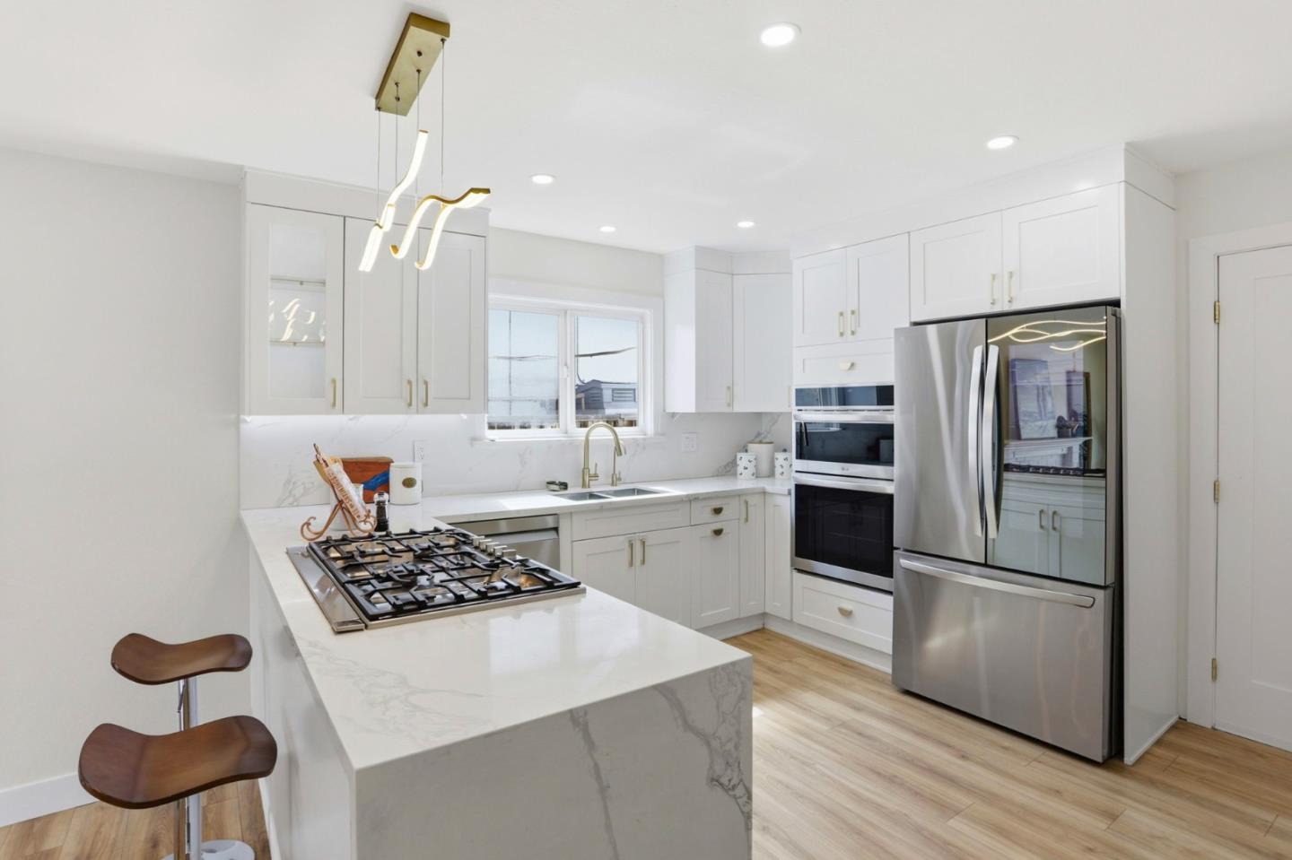 Detail Gallery Image 12 of 36 For 372 Mustang St, San Jose,  CA 95123 - 3 Beds | 2 Baths