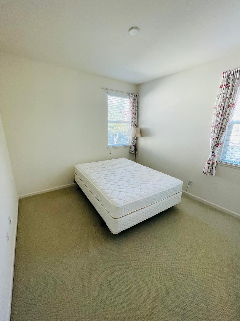 Detail Gallery Image 11 of 22 For 1016 Sallie Ln, Tracy,  CA 95376 - 4 Beds | 2/1 Baths