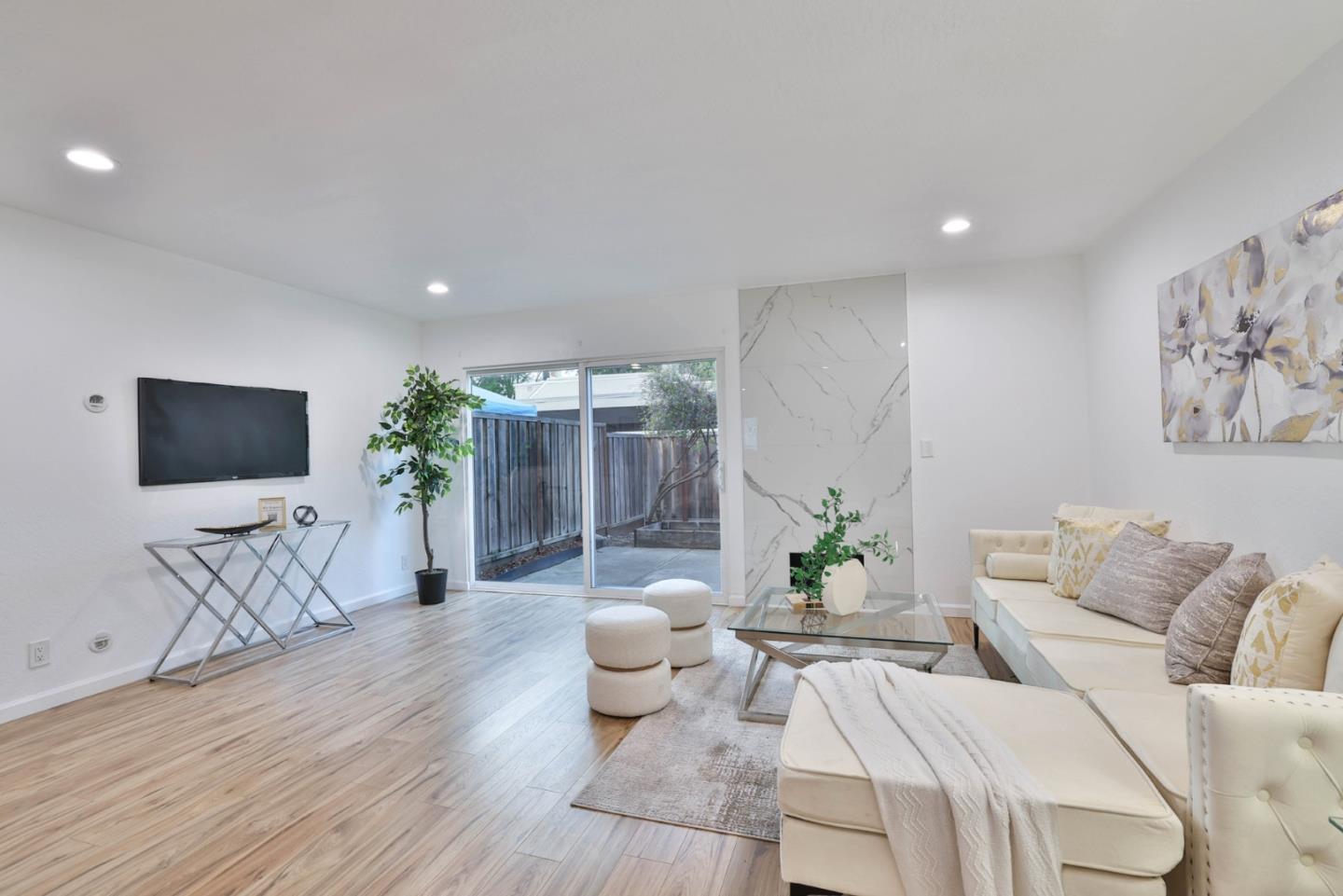 Detail Gallery Image 7 of 23 For 275 Chynoweth Ave, San Jose,  CA 95136 - 2 Beds | 1/1 Baths