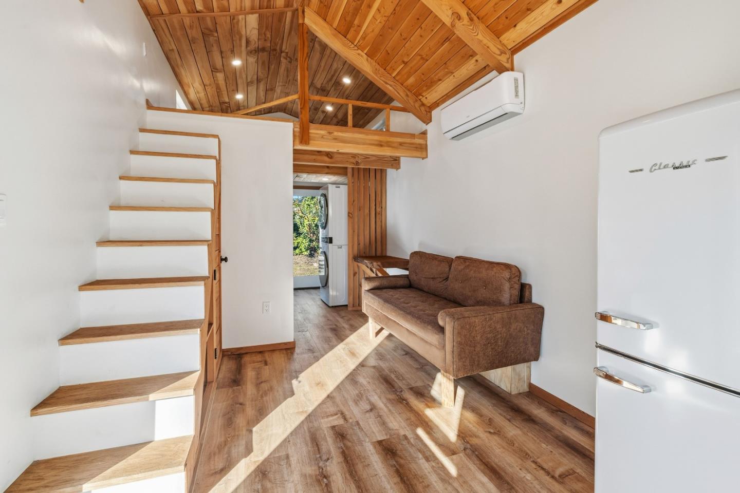 Detail Gallery Image 11 of 75 For 15 Braemoor Dr, Santa Cruz,  CA 95060 - 1 Beds | 1 Baths