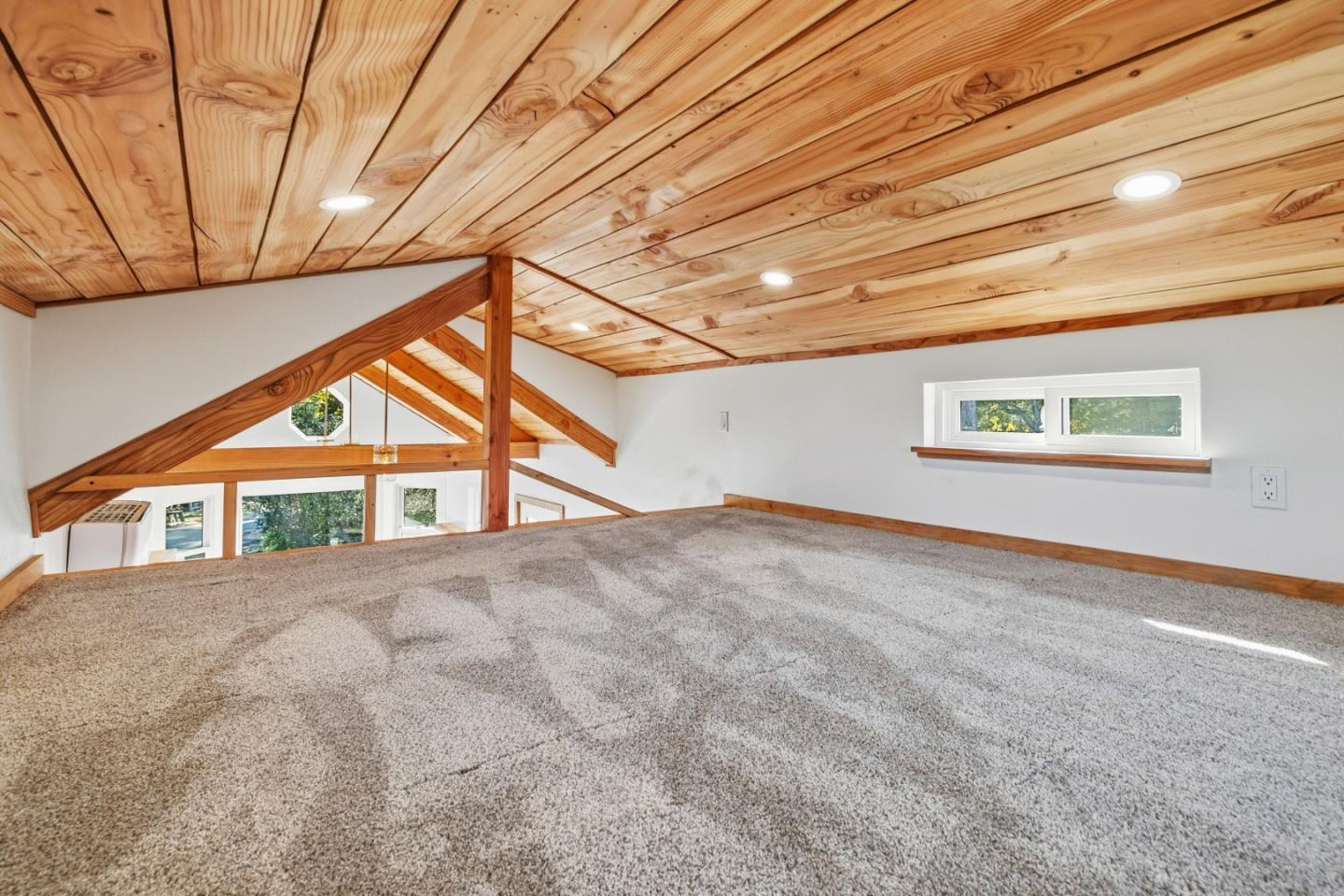 Detail Gallery Image 22 of 75 For 15 Braemoor Dr, Santa Cruz,  CA 95060 - 1 Beds | 1 Baths