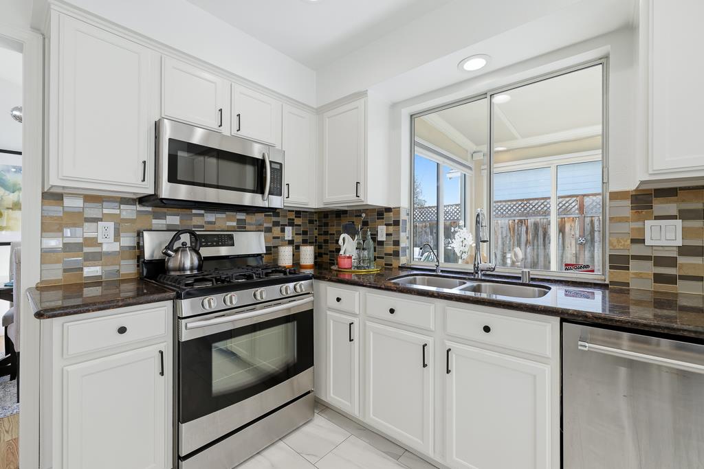 Detail Gallery Image 28 of 101 For 182 Cheryl Beck Dr, San Jose,  CA 95119 - 4 Beds | 3 Baths