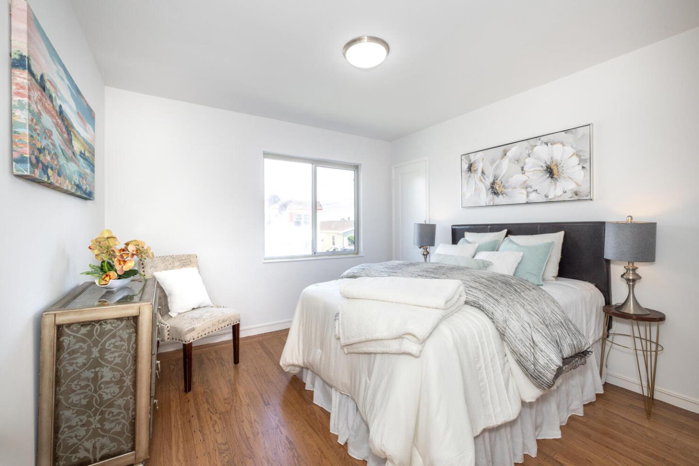 Detail Gallery Image 16 of 34 For 411 Elm Ave, San Bruno,  CA 94066 - 4 Beds | 2 Baths