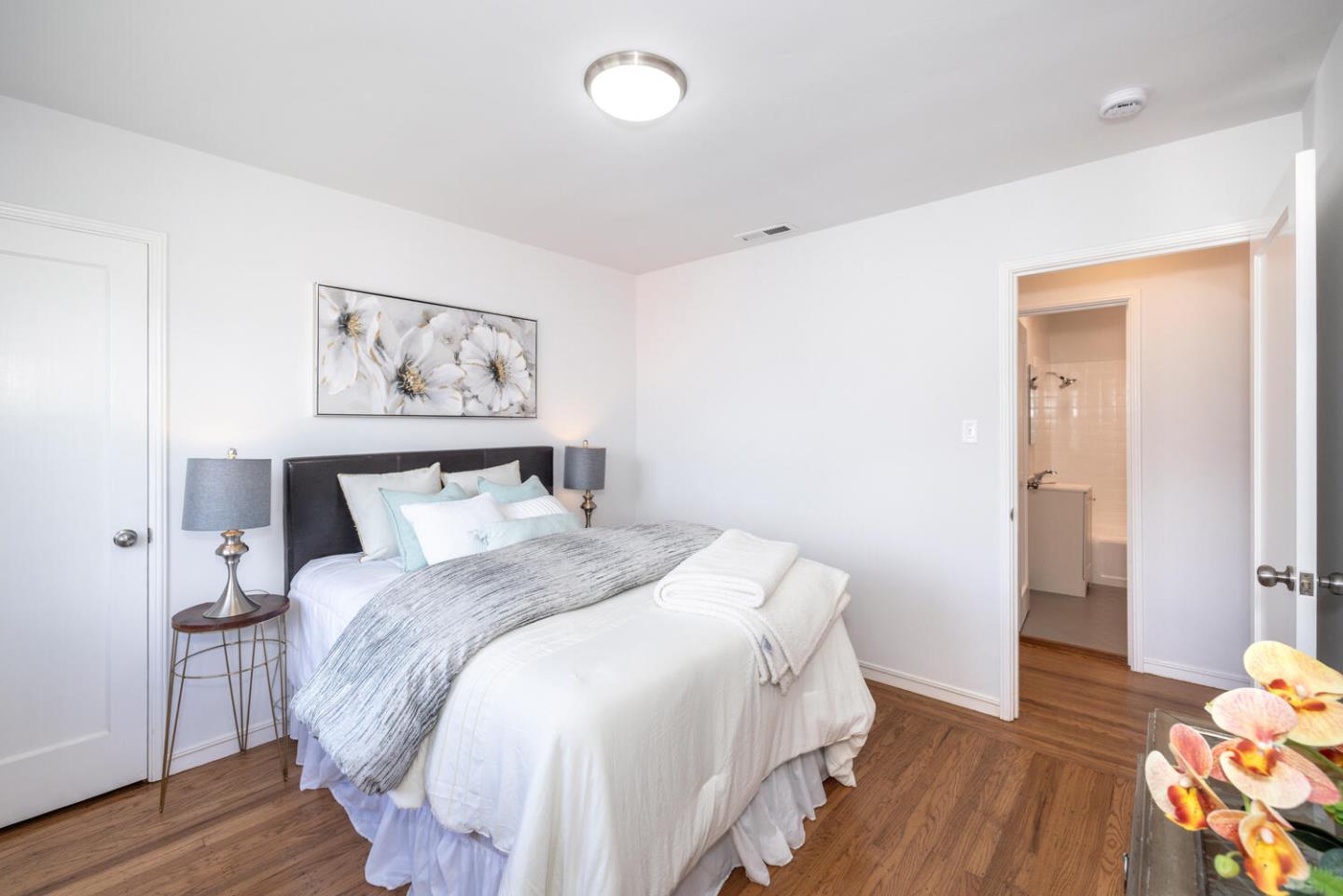 Detail Gallery Image 17 of 34 For 411 Elm Ave, San Bruno,  CA 94066 - 4 Beds | 2 Baths