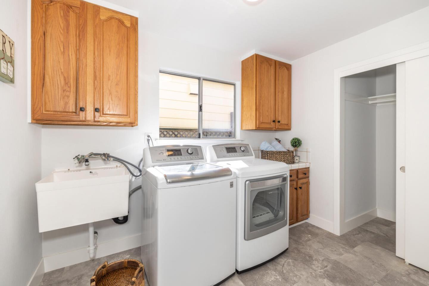 Detail Gallery Image 27 of 34 For 411 Elm Ave, San Bruno,  CA 94066 - 4 Beds | 2 Baths