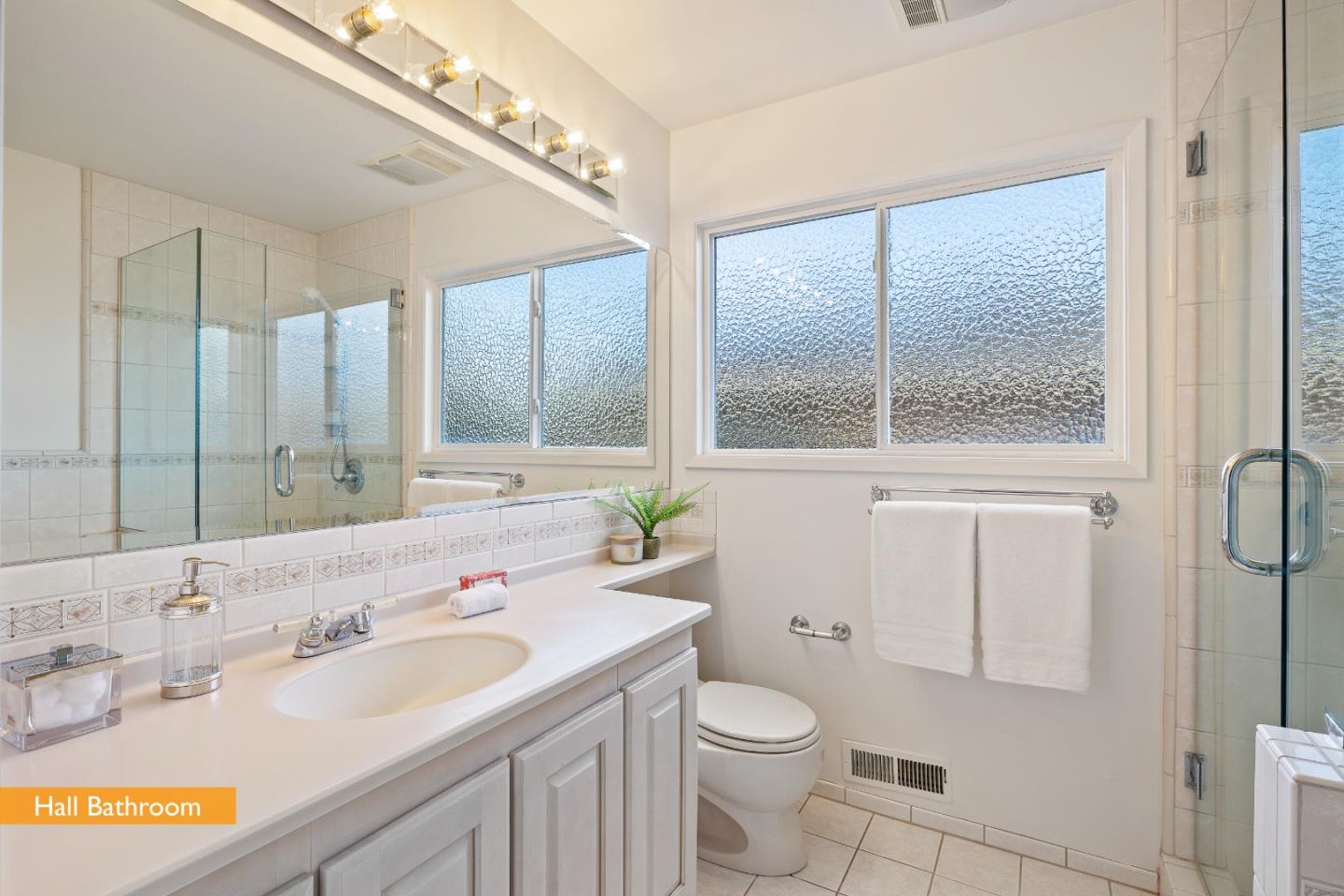 Detail Gallery Image 19 of 27 For 1668 Lachine Dr, Sunnyvale,  CA 94087 - 4 Beds | 2 Baths