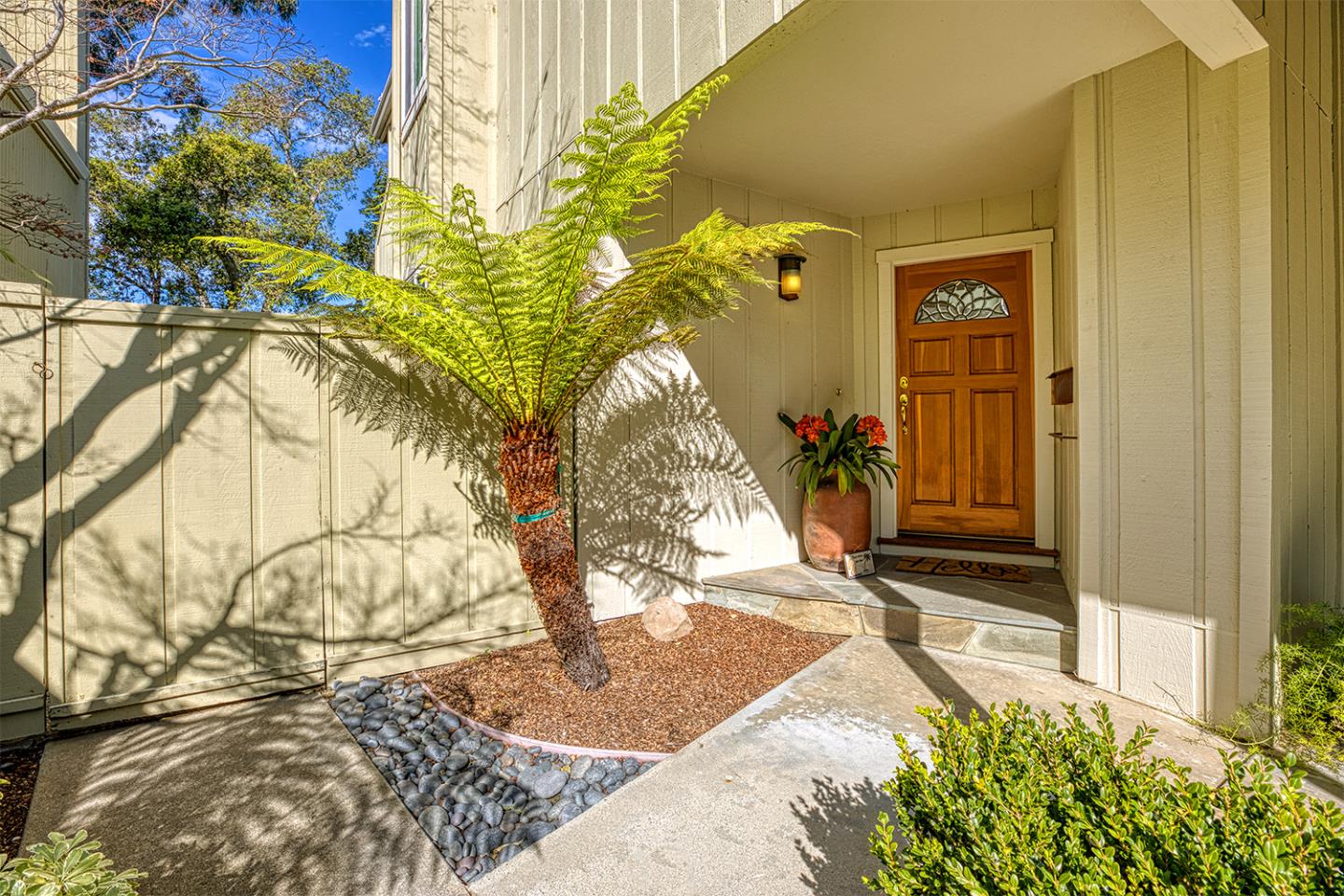 Detail Gallery Image 10 of 50 For 11 Berkeley Ct, Santa Cruz,  CA 95062 - 2 Beds | 1/1 Baths