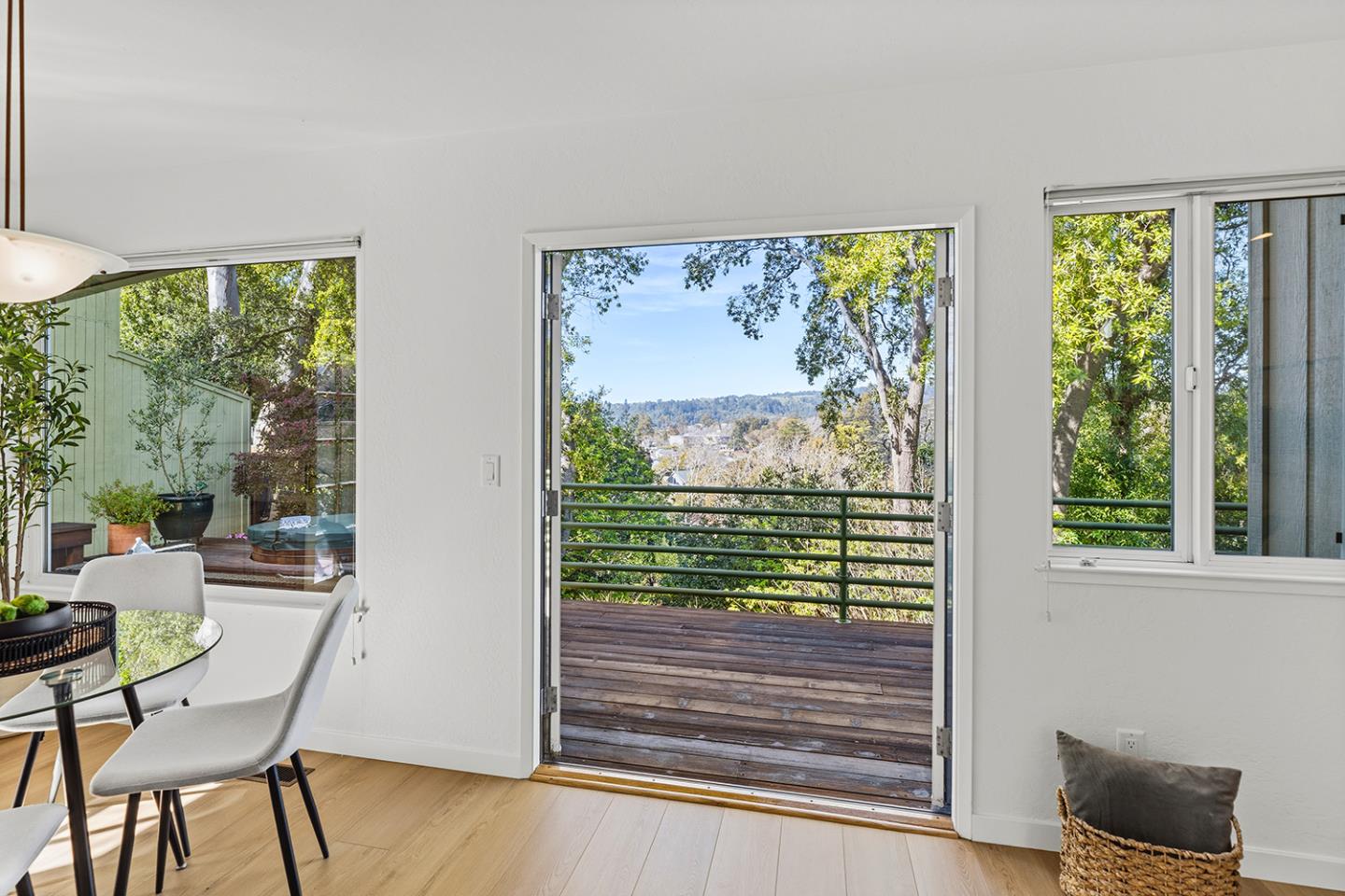 Detail Gallery Image 18 of 50 For 11 Berkeley Ct, Santa Cruz,  CA 95062 - 2 Beds | 1/1 Baths