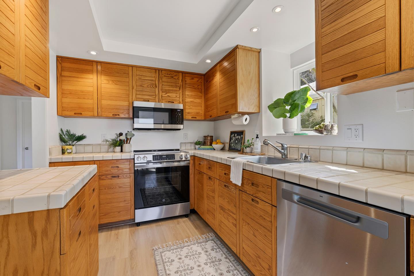 Detail Gallery Image 20 of 50 For 11 Berkeley Ct, Santa Cruz,  CA 95062 - 2 Beds | 1/1 Baths