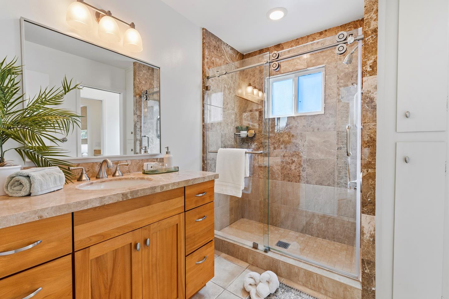 Detail Gallery Image 25 of 50 For 11 Berkeley Ct, Santa Cruz,  CA 95062 - 2 Beds | 1/1 Baths