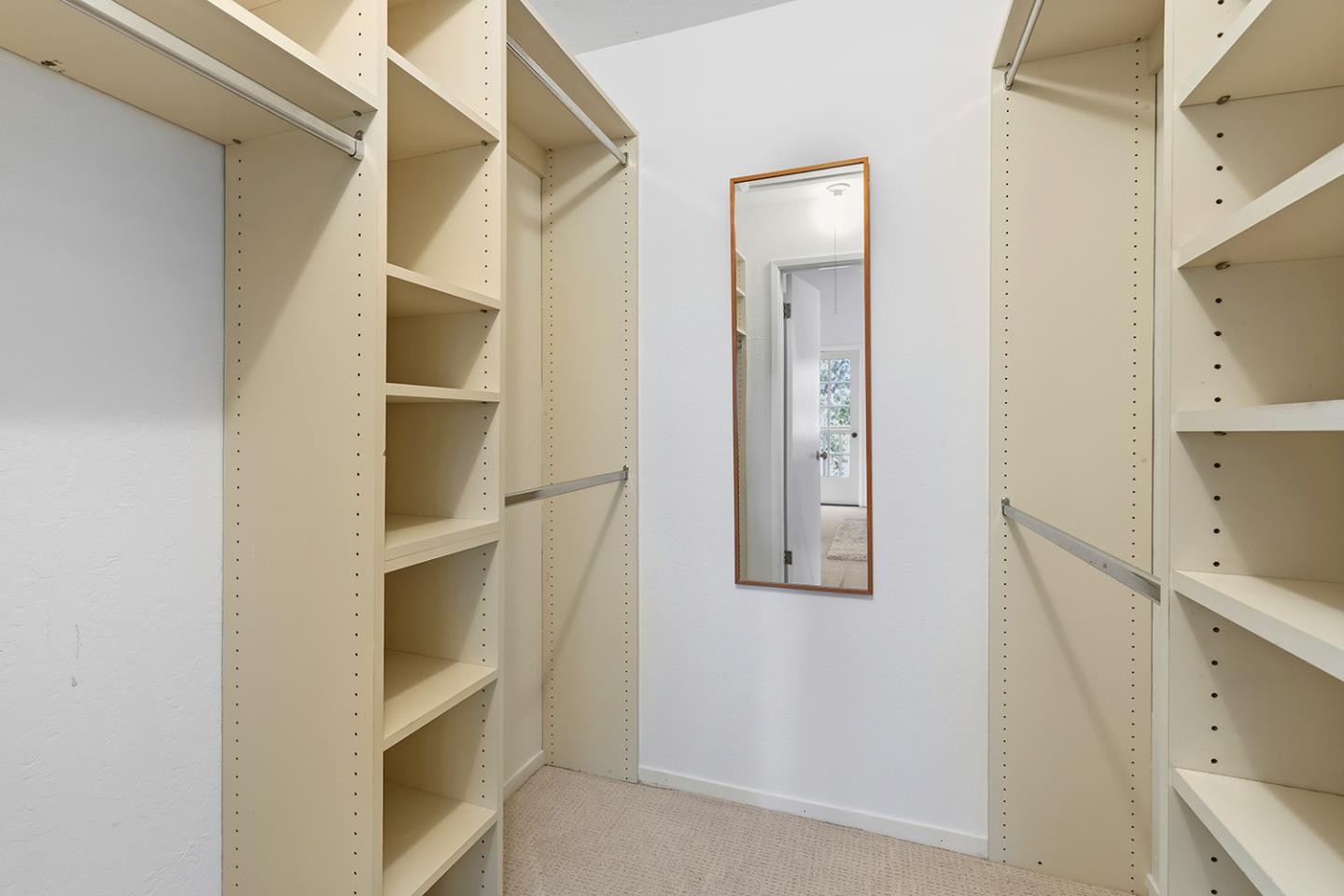 Detail Gallery Image 27 of 50 For 11 Berkeley Ct, Santa Cruz,  CA 95062 - 2 Beds | 1/1 Baths